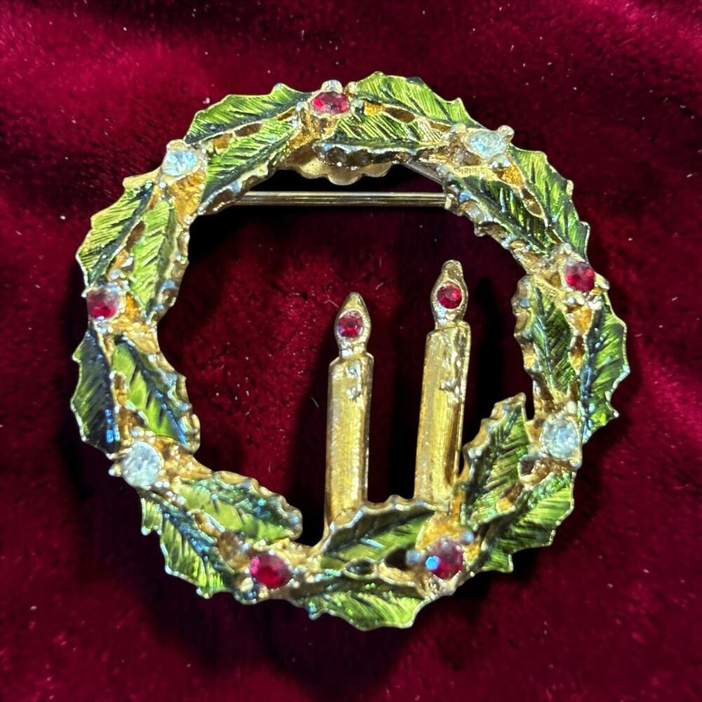 Christmas Candle Wreath Brooch Holly Rhinestone Vintage Holiday Kitsch